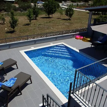 Nyaraló House Meri